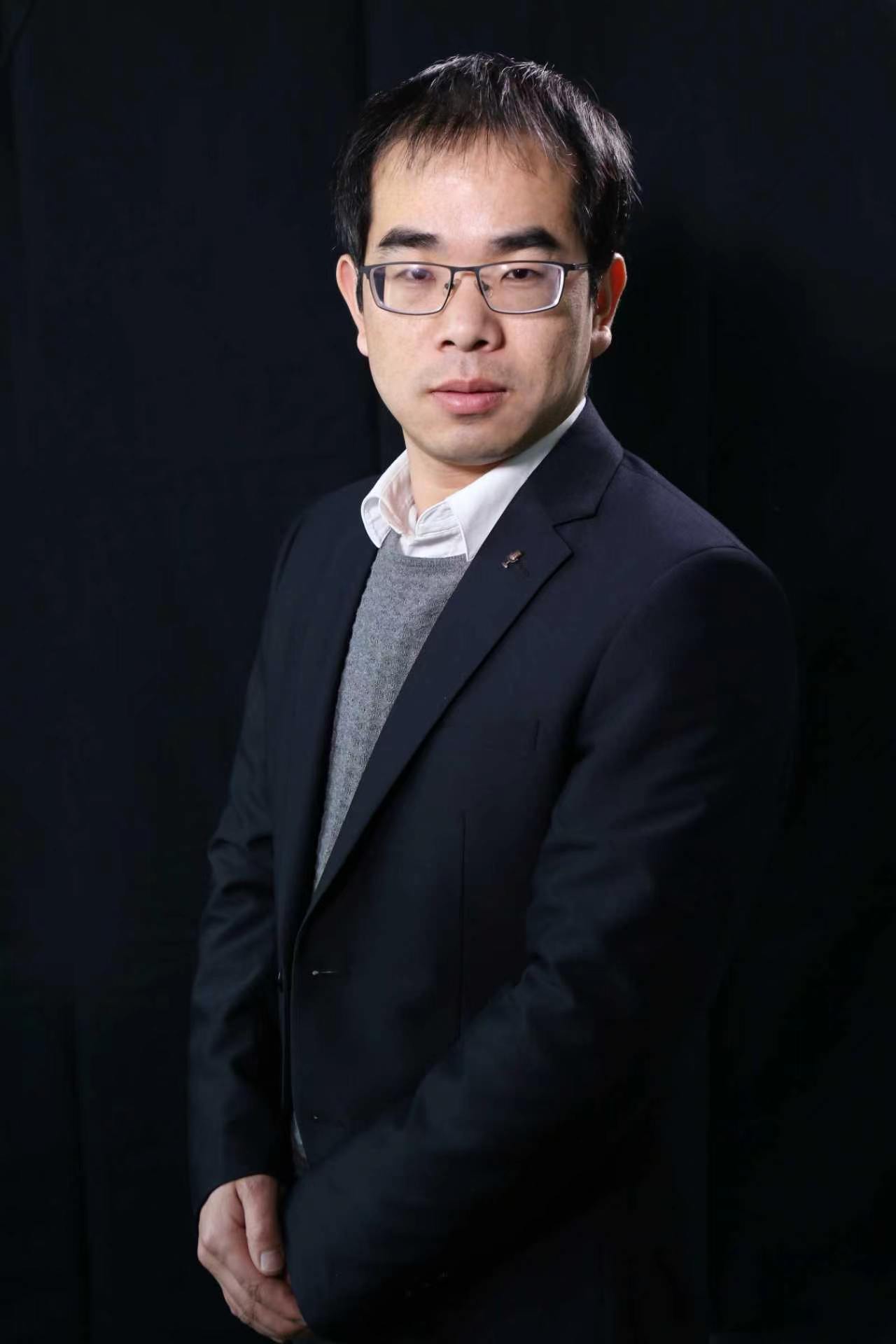 Yaoshui Zhou, chief engineer of the JINGYU EPC company